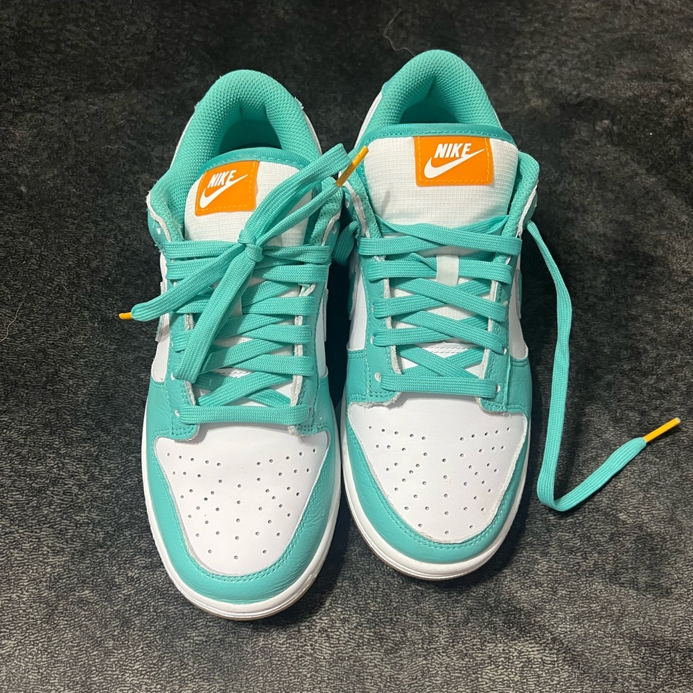 Nike Dunks - Picture 3 of 4